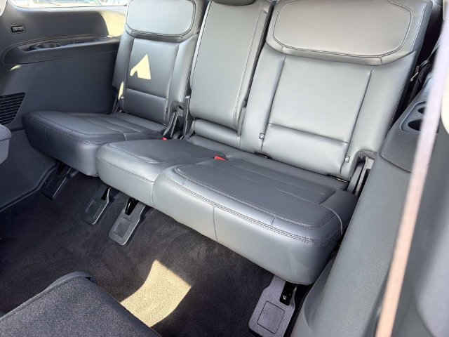New 2027 Ford Expedition Active RWD image 21