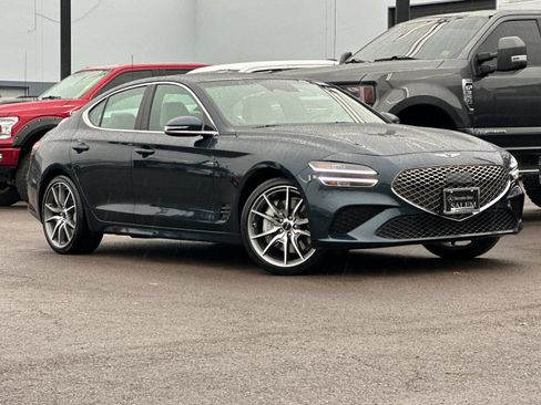Used 2024 Genesis G70 2.5T image 2