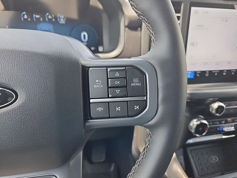 Used 2025 Ford F150 Lariat w/ FX4 Off-Road Package image 16