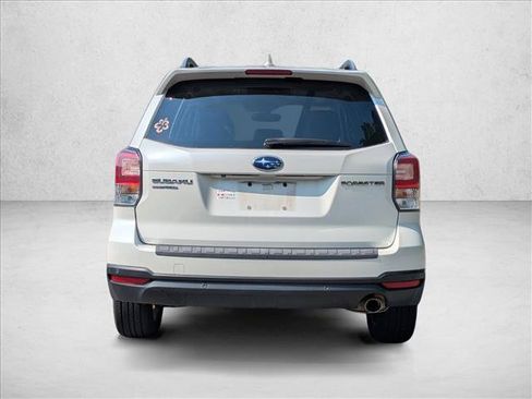 Used 2018 Subaru Forester 2.5i Touring w/ Popular Package #3B AWD/4WD image 7