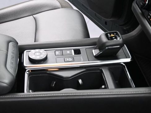 Used 2023 Nissan Pathfinder SL image 36