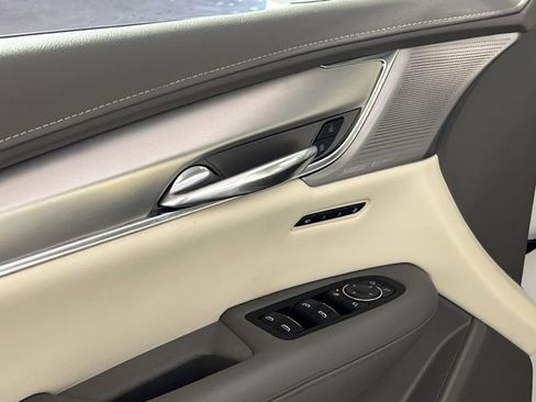 Used 2022 Cadillac XT5 Premium Luxury image 15