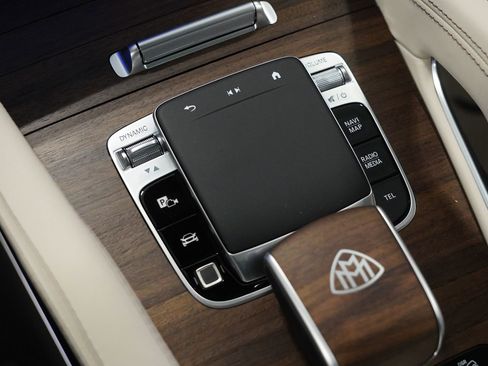 New 2026 Mercedes-Benz Maybach GLS 600 4MATIC image 30