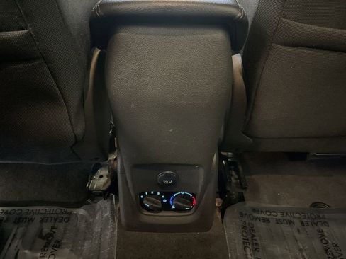Used 2016 Ford Transit Connect XLT image 13