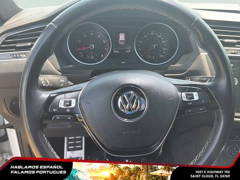 Used 2020 Volkswagen Tiguan SE R-Line FWD image 20