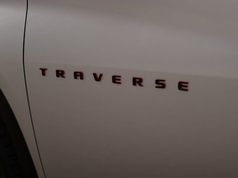 Used 2021 Chevrolet Traverse Premier w/ Redline Edition image 40