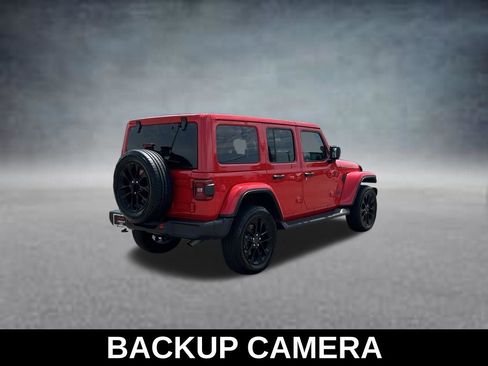 Used 2025 Jeep Wrangler Unlimited Sahara AWD/4WD image 5