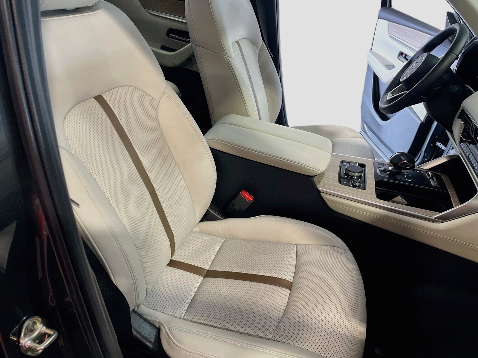 Used 2025 MAZDA CX-90 Plug-In Hybrid w/ Premium Plus AWD/4WD image 31