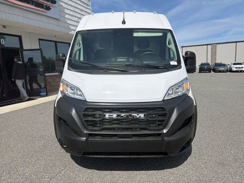 Used 2025 RAM ProMaster 2500 FWD image 10