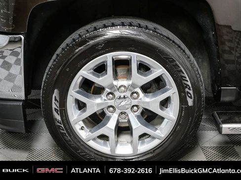 Used 2018 Chevrolet Silverado 1500 LT w/ All Star Edition image 32