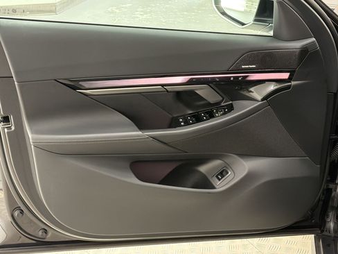 Certified 2026 BMW 530i RWD image 13