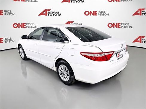 Certified 2017 Toyota Camry LE image 5