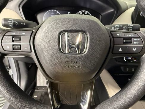 Used 2026 Honda HR-V LX image 18