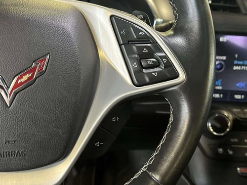 Used 2015 Chevrolet Corvette Z06 w/ 3LZ Preferred Equipment Group RWD image 16