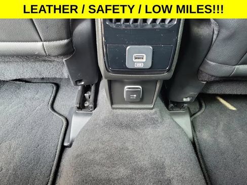 Used 2025 Jeep Compass Limited AWD/4WD image 23