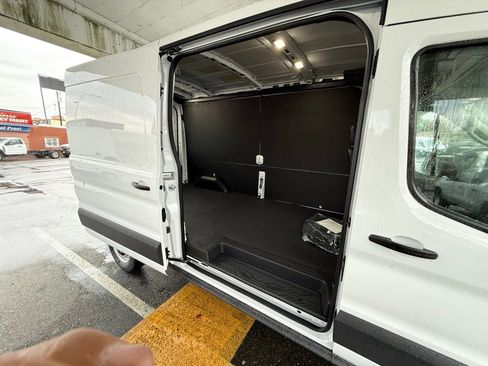 New 2025 Ford Transit 250 148 Medium Roof w/ Load Area Protection Package image 24