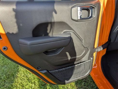 New 2025 Jeep Gladiator Sport image 26