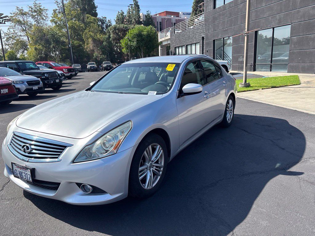 Used 2010 INFINITI G37 Journey RWD image 8