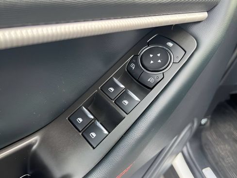 Used 2025 Ford Explorer ST-Line AWD/4WD image 13