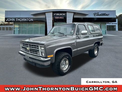 Used 1988 Chevrolet Blazer 4WD image 1
