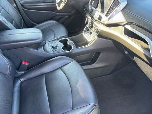 Used 2019 GMC Terrain SLT image 36