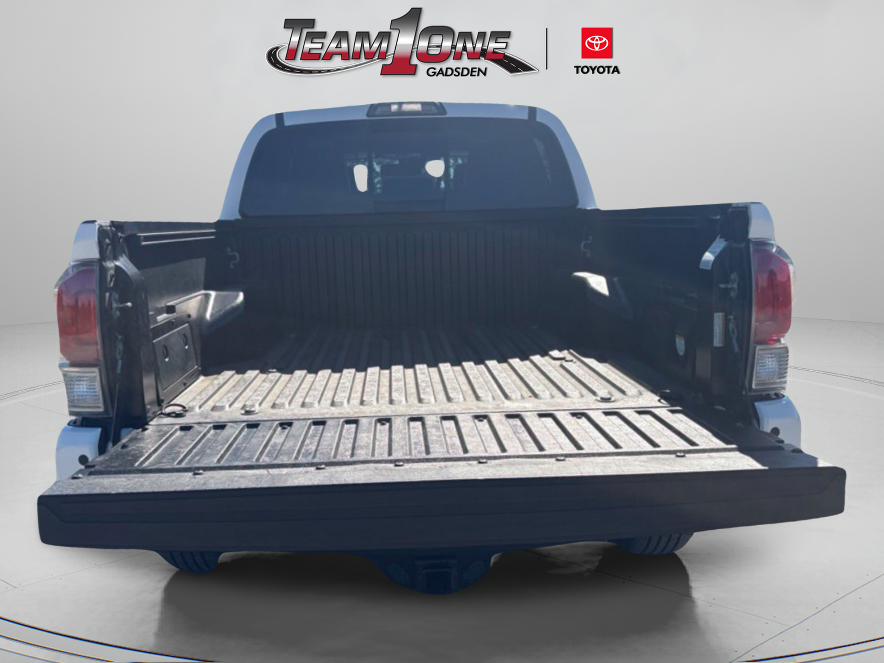 Used 2018 Toyota Tacoma Limited AWD/4WD image 7