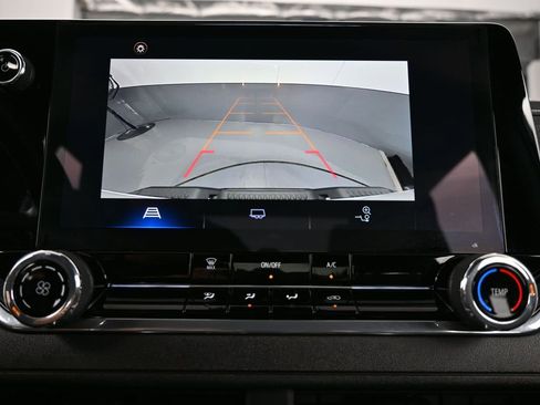 Used 2024 Chevrolet Colorado Trail Boss image 19