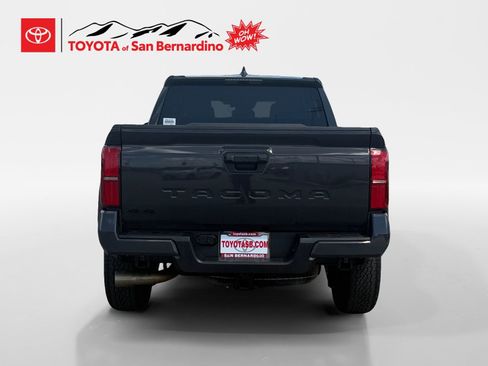 Certified 2024 Toyota Tacoma TRD Off-Road AWD/4WD image 4