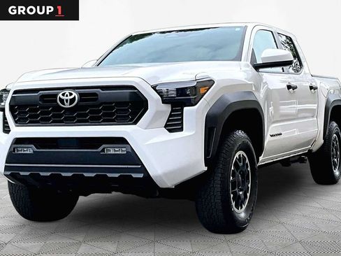 Certified 2024 Toyota Tacoma TRD Off-Road AWD/4WD image 1