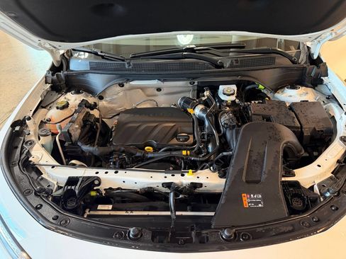 Used 2025 Buick Envista Preferred FWD image 30