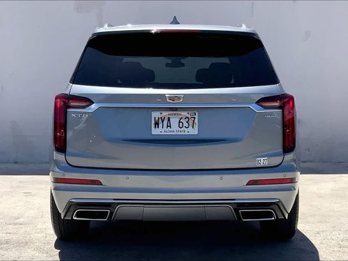 Used 2024 Cadillac XT6 Premium Luxury FWD image 6