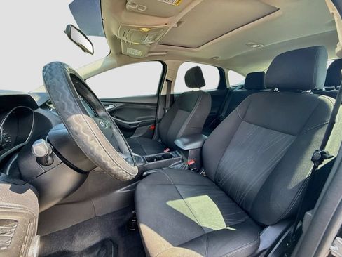 Used 2017 Ford Focus SEL FWD image 12