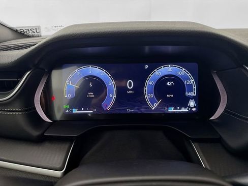 New 2025 Jeep Grand Cherokee L Altitude image 12