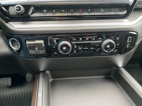 New 2026 Chevrolet Silverado 2500 High Country w/ High Country Premium Package AWD/4WD image 19