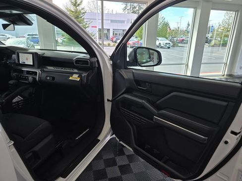 New 2026 Toyota Tacoma SR5 AWD/4WD image 41