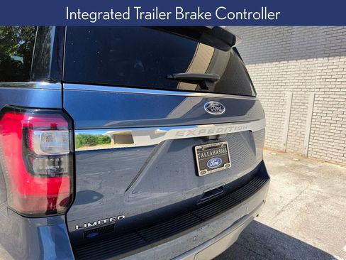 Used 2018 Ford Expedition Limited w/ Equipment Group 302A AWD/4WD image 15