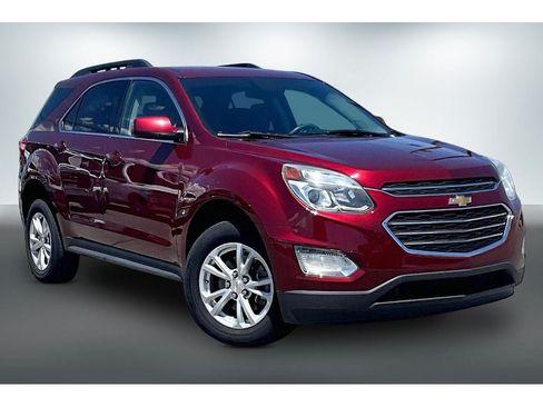 Used 2017 Chevrolet Equinox LT AWD/4WD image 3