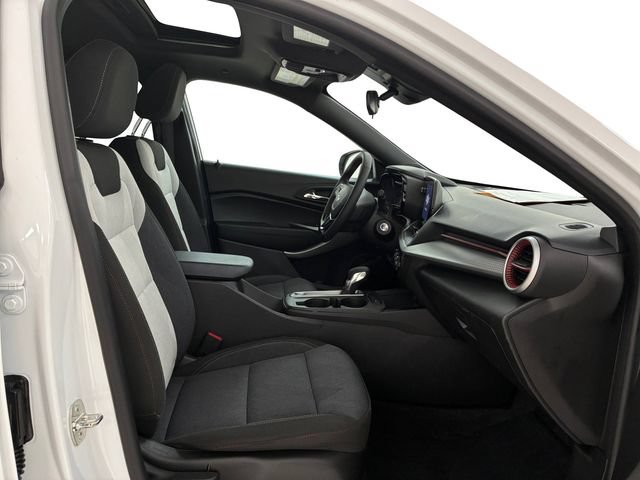 Used 2024 Chevrolet Trax RS w/ Sunroof Package FWD image 14