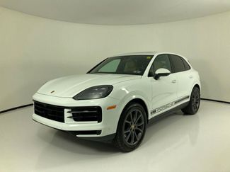 Certified 2024 Porsche Cayenne video 1