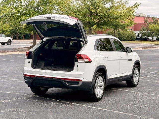Used 2020 Volkswagen Atlas Cross Sport SE w/ Panoramic Sunroof Package FWD image 18