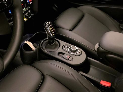 Used 2024 MINI Cooper SE FWD image 22