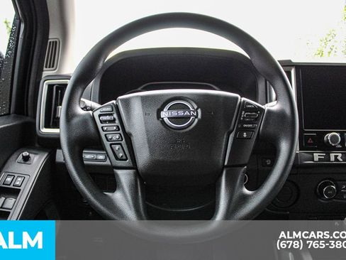 Used 2025 Nissan Frontier SV RWD image 24