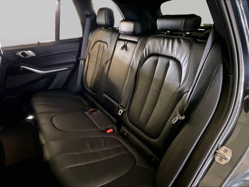 Used 2019 BMW X5 xDrive40i w/ Off-Road Package AWD/4WD image 19