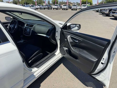 Used 2016 Nissan Altima 2.5 S w/ Power Driver Seat Package FWD image 15