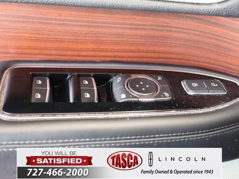 Used 2020 Lincoln Navigator L Reserve w/ Equipment Group 208A Reserve AWD/4WD image 14