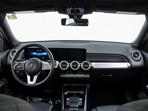 Used 2022 Mercedes-Benz GLB 250 4MATIC image 10