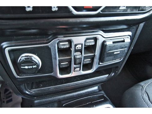 Used 2021 Jeep Wrangler Unlimited Sport AWD/4WD image 28