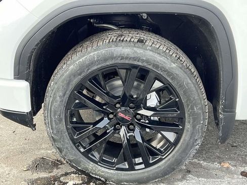New 2026 GMC Sierra 1500 Elevation w/ Preferred Package image 8