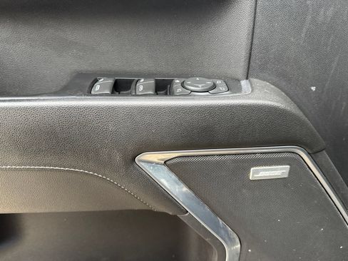 Used 2022 Chevrolet Silverado 1500 LTZ AWD/4WD image 17