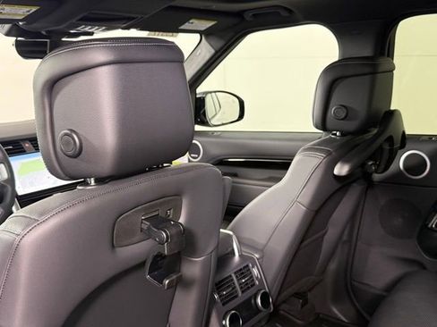 New 2025 Land Rover Discovery S AWD/4WD image 22